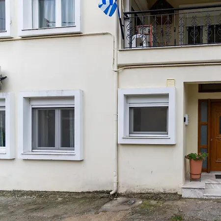 With Private Parking And Heating Near Olympus Trails *